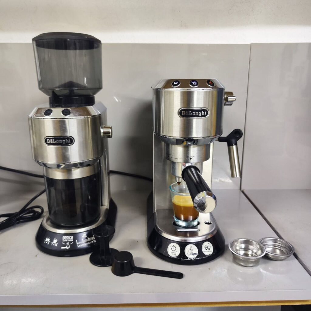 how to clean delonghi espresso machine